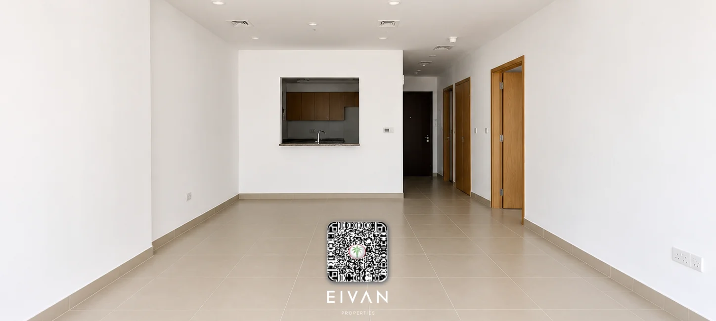 Modern 1BR | Walk to Dubai Mall | Private Balcony